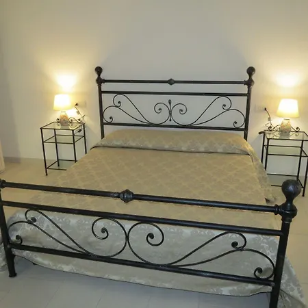 Artisti Rooms Bed & Breakfast