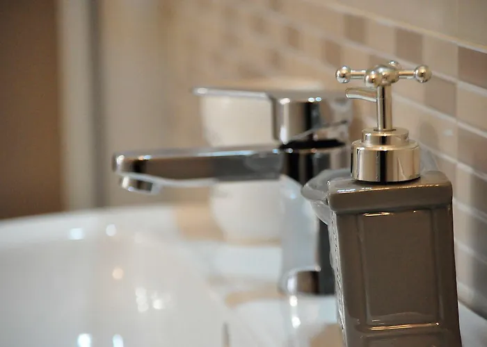 Artisti فندق مبيت وإفطار