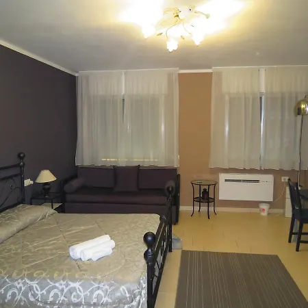 Artisti Rooms Bed & Breakfast