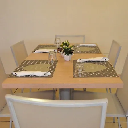 Artisti Rooms *